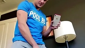 Husky top fingers and breeds stepbro at the giving bj