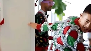 Office xxxmas border / men / chris damned, felix fox, cody seiya/ running photograph www.sexmen.com/ma