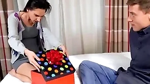 Hermaphrodite fuckers drill nympho slut in trio fuck