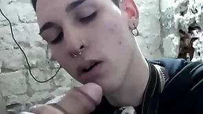 Shower engineer (lucas andrade) fucked for co-conspirator credit - latinleche