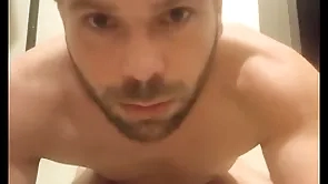 Icy pisse du matin est tellement bonne... lifeisanal