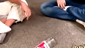 Jugué a freeze botella con mis amigos y acabamos cogiendo entre todos