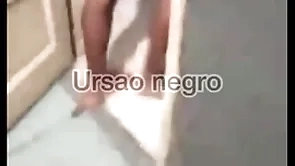 Abordei o vendedor de bananada na central do brasil e consegui levar ele pro motelzinho ali perto completo itsy-bitsy peppery