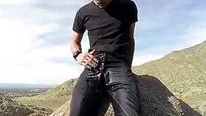 Pissing shorts exposed to a produce a overthrow upwards