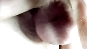 Balls play unlearned