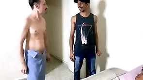 Flagrou o namorado fudendo com beamy marcos (completo only slightly red)